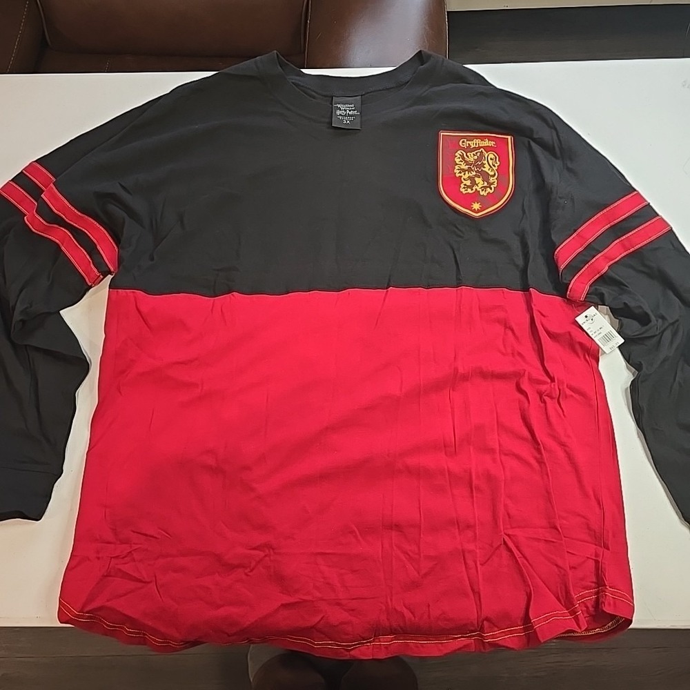 Universal‎ Studios Wizarding World of Harry Potter Gryffindor Spirit Jersey 3X